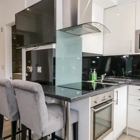 Bowness Apartment *