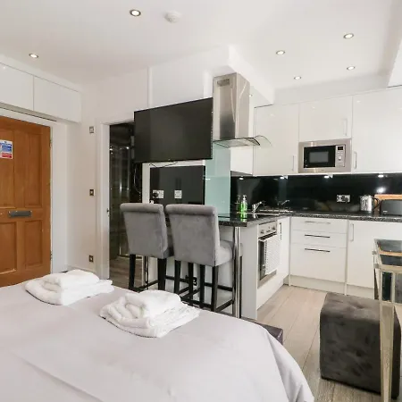 Bowness Apartment