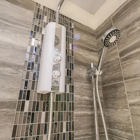 Bowness Apartment