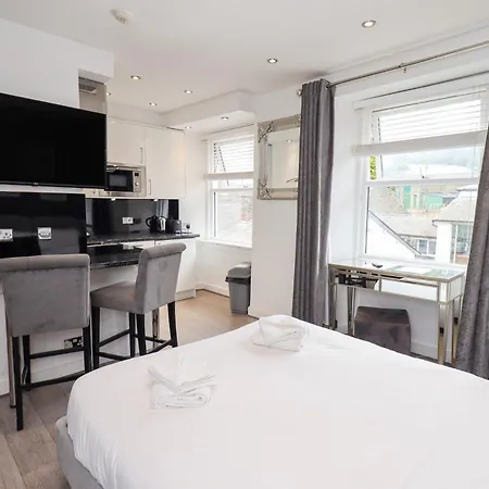 Bowness Apartment *
